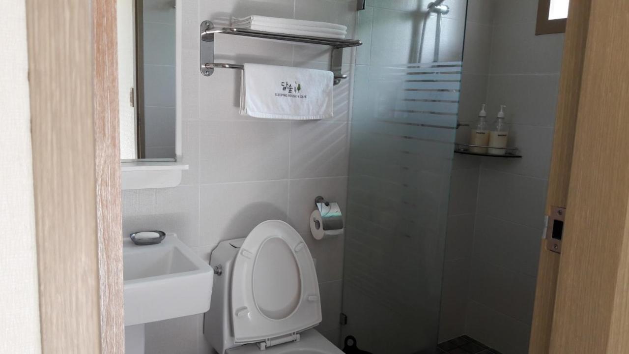 Moon Forest Guesthouse Τζέτζου Εξωτερικό φωτογραφία